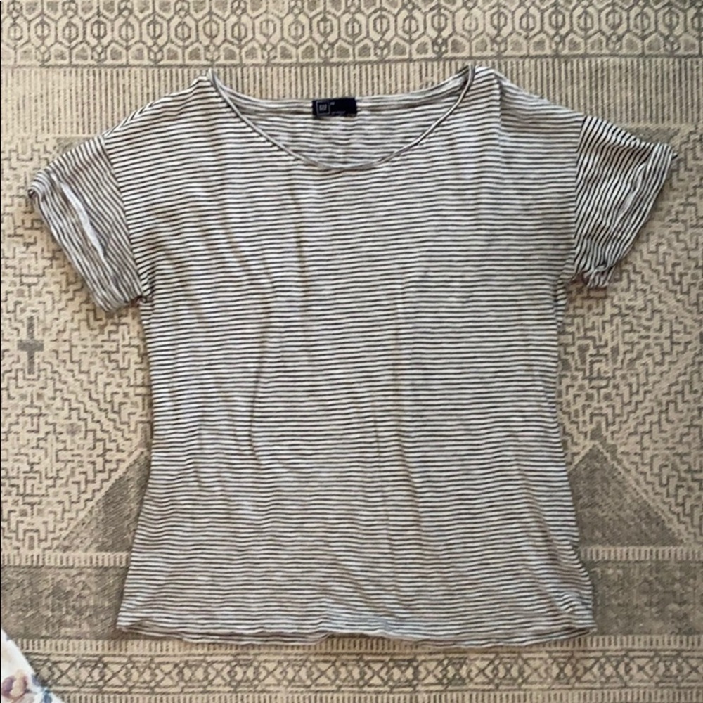 Tops - Picture 7 of 8